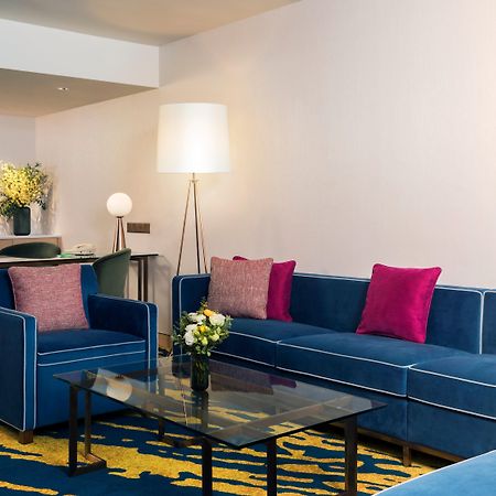 Holiday Inn Golden Mile By Ihg Хонконг Екстериор снимка