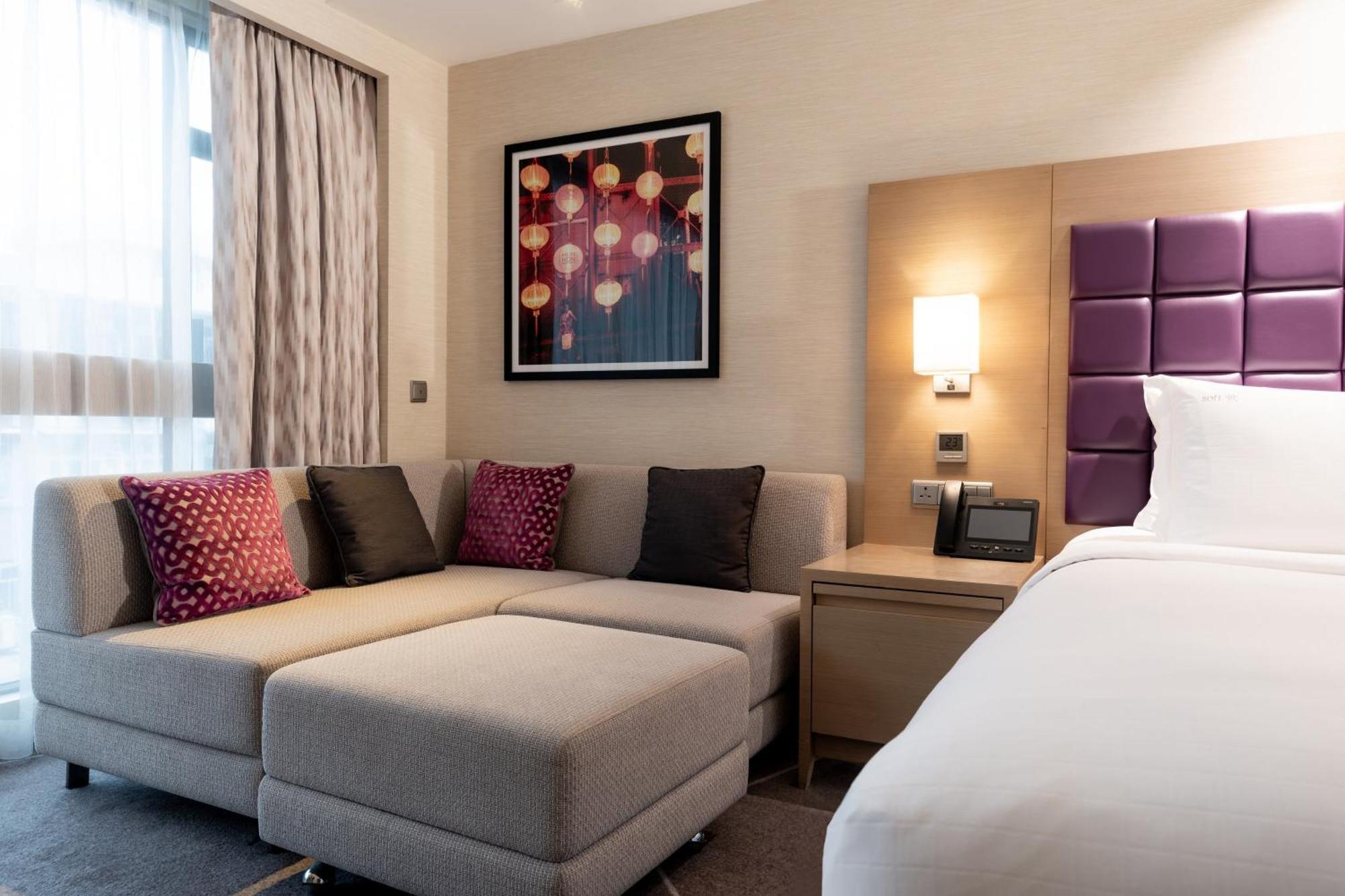 Holiday Inn Golden Mile By Ihg Хонконг Екстериор снимка