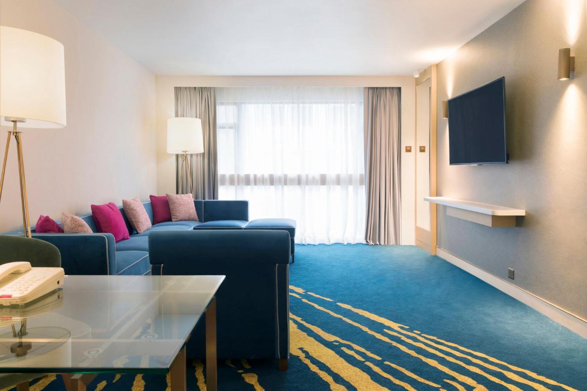 Holiday Inn Golden Mile By Ihg Хонконг Екстериор снимка